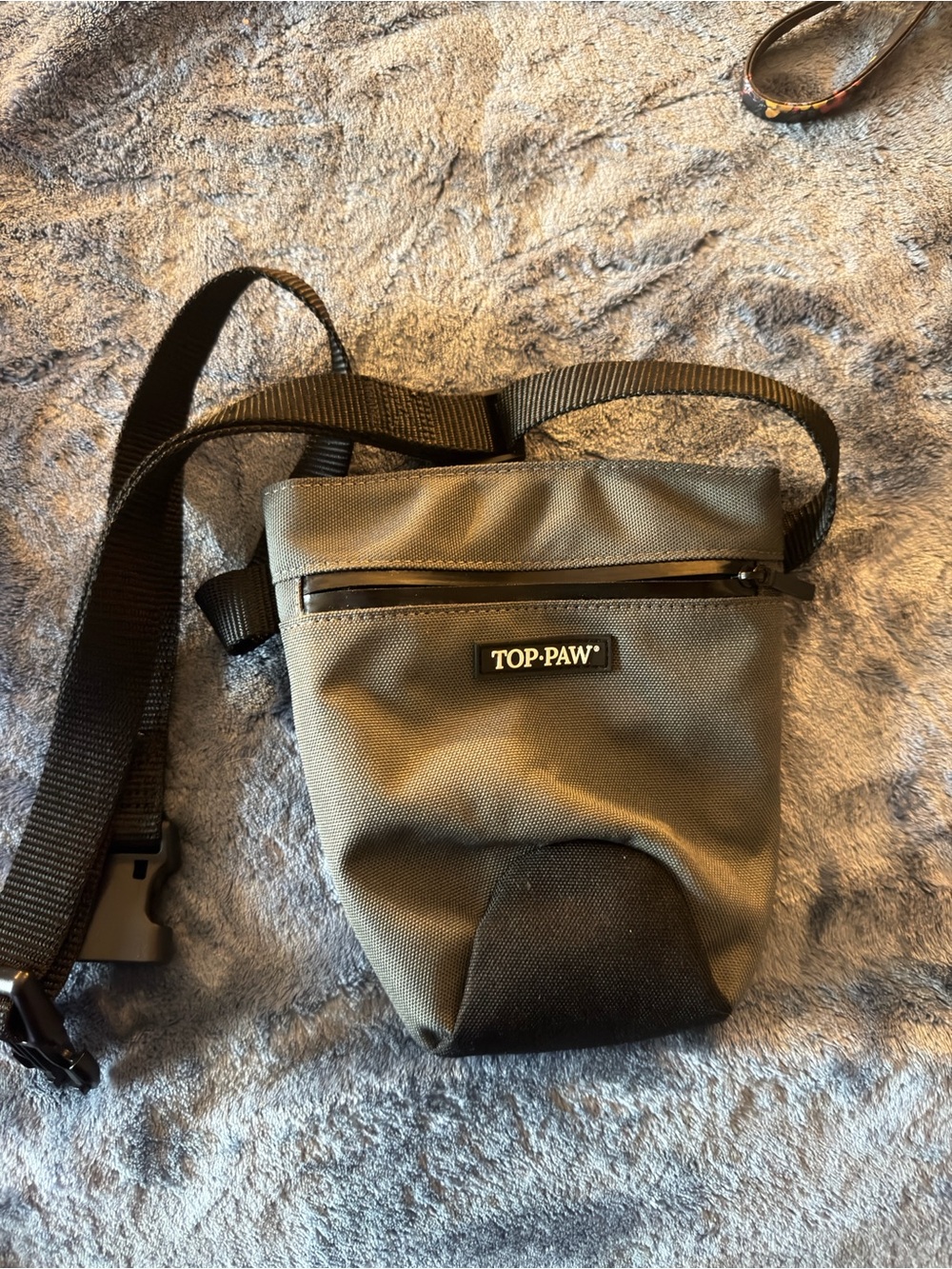 Top Paw Olive Green & Black Men’s Belt Treat Pouch